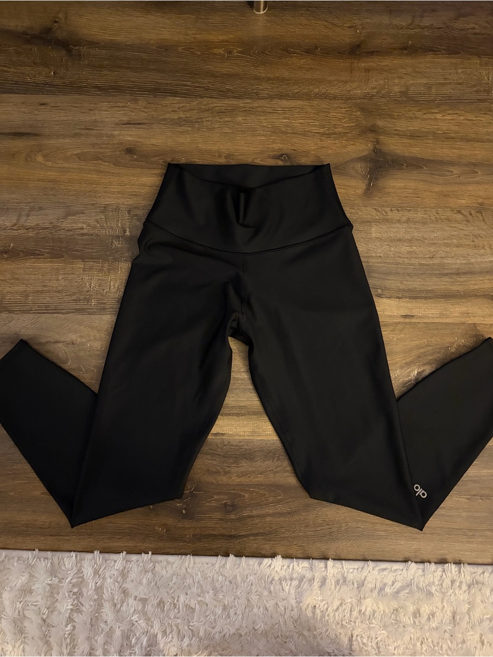 ALO Yoga Black Airlift 7/8 length Leggings